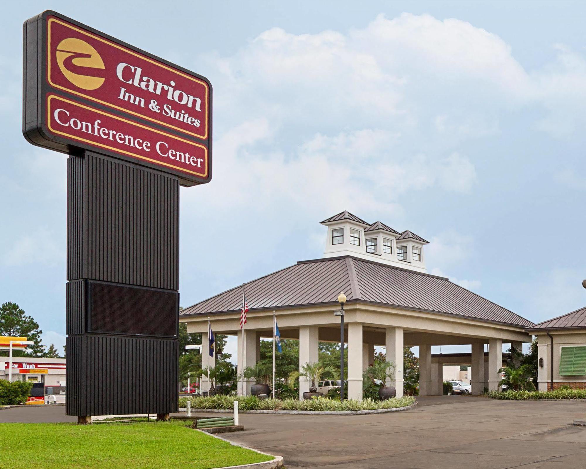 Clarion Inn & Suites Conference Center Covington Buitenkant foto